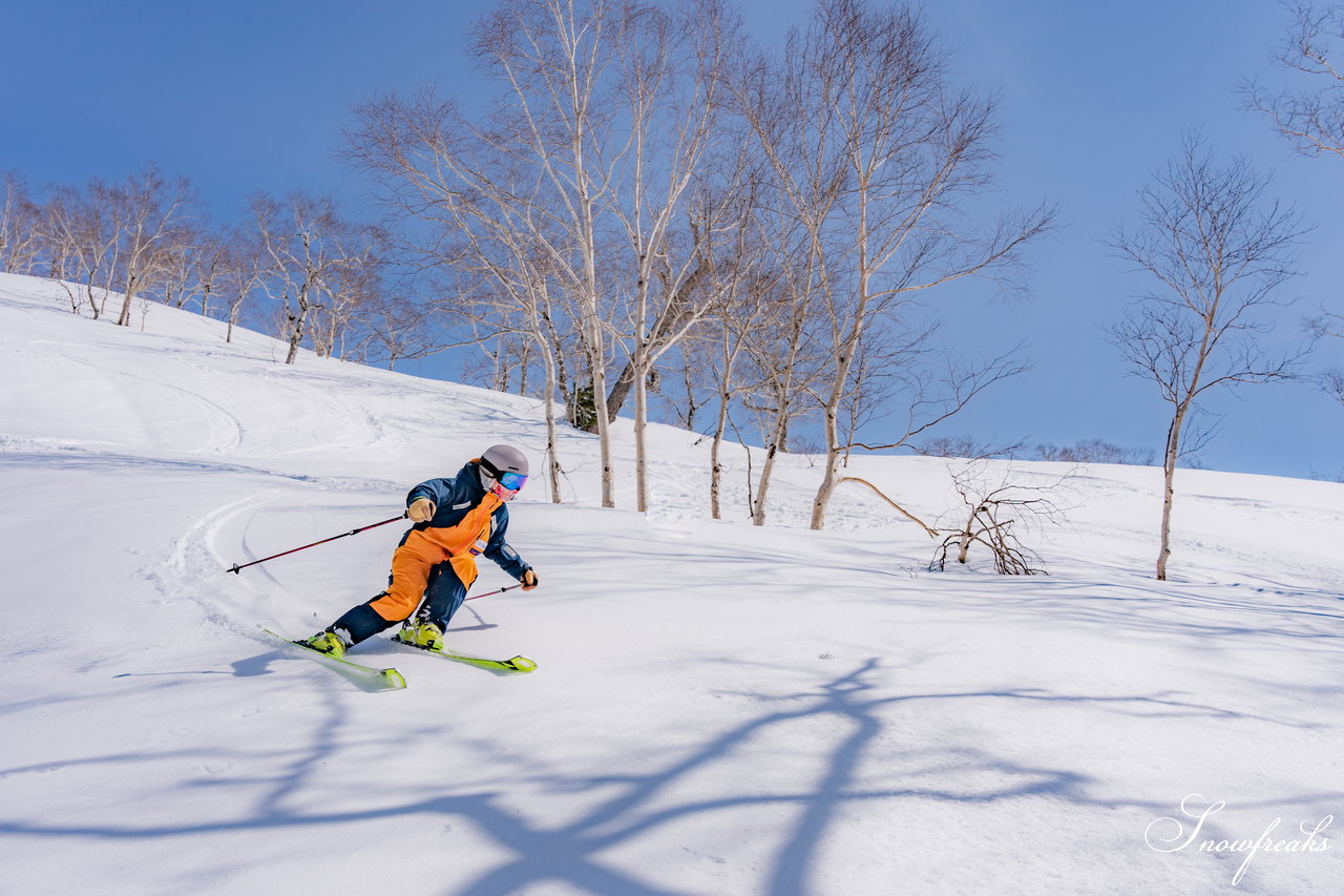 TeamKP・秋山穂香さんが滑る、絶景・春の大雪山旭岳(*^^*)